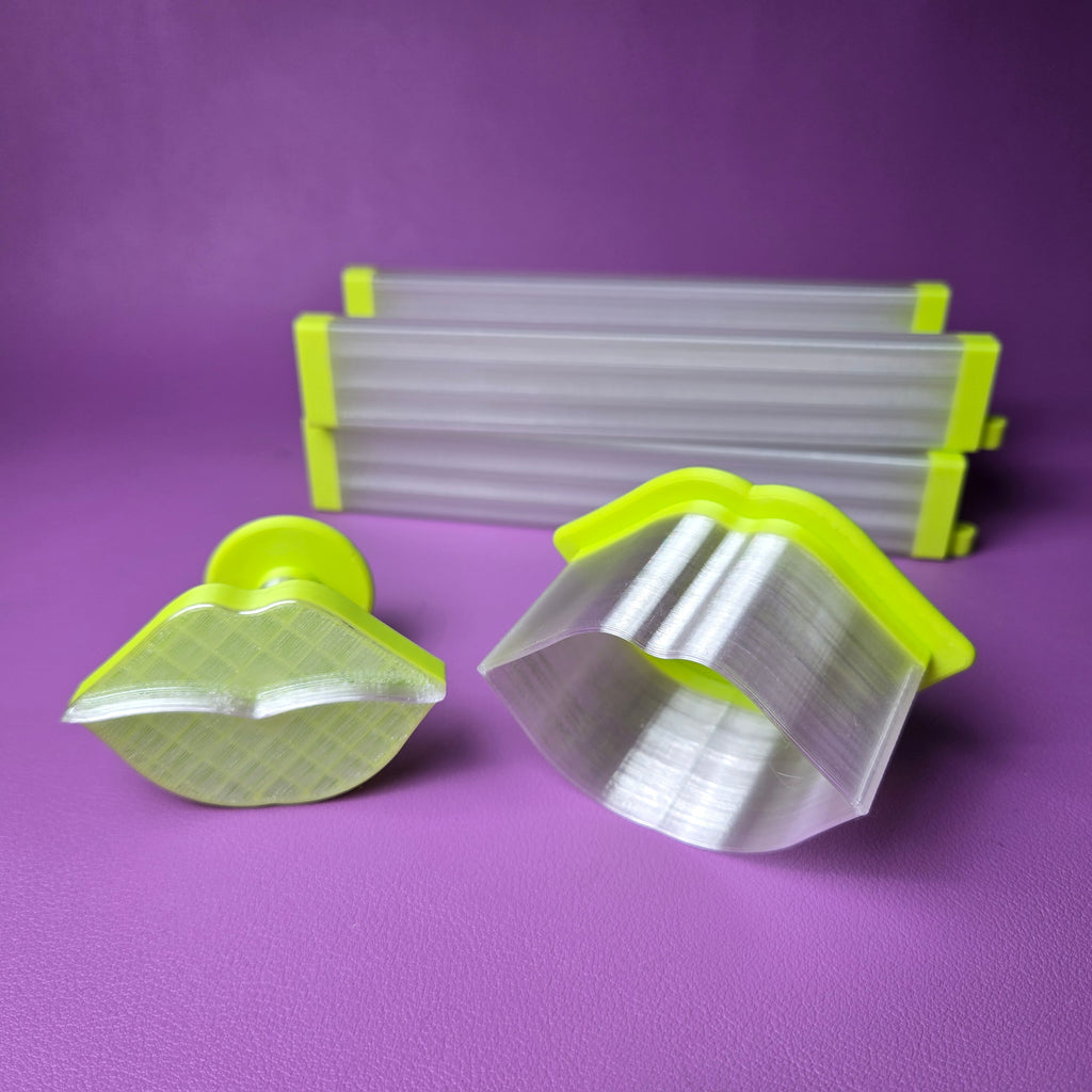 Cake Pop Cutter - Lips (Embossed)