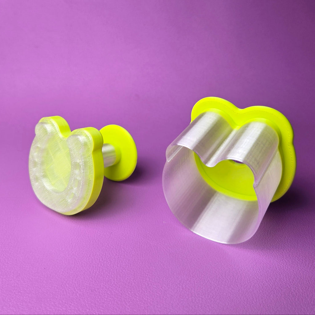 Cake Pop Cutter - Horseshoe (Embossed)