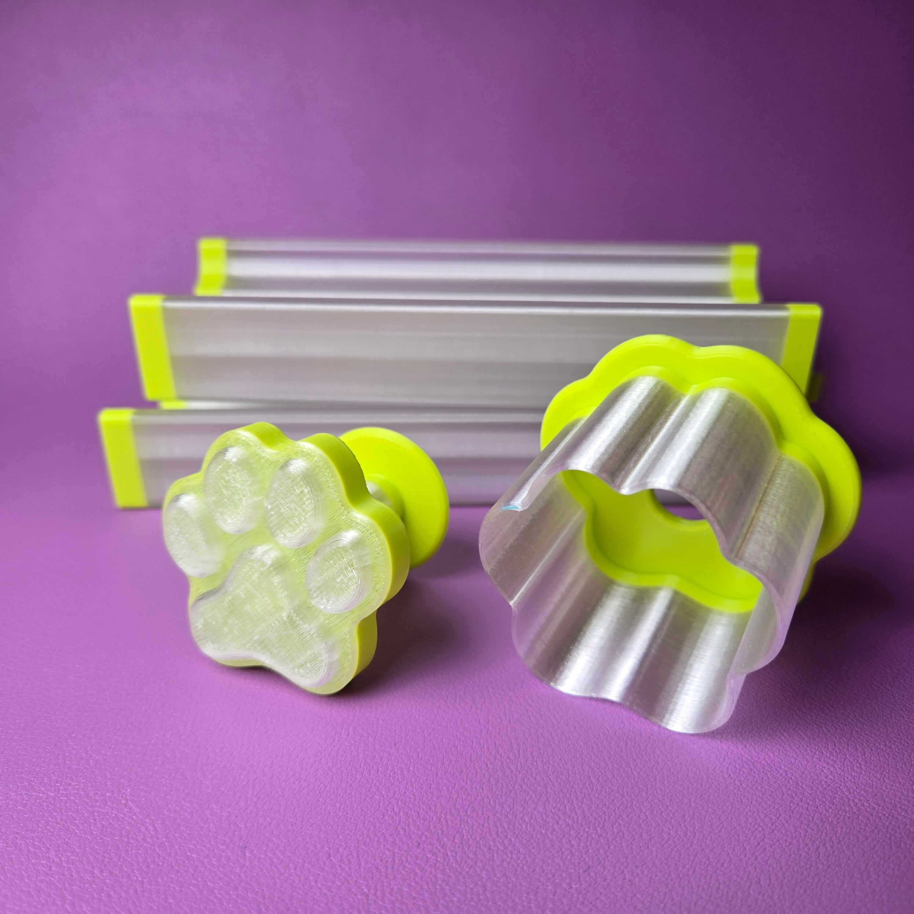 Cake Pop Cutter - Pawprint (Embossed)