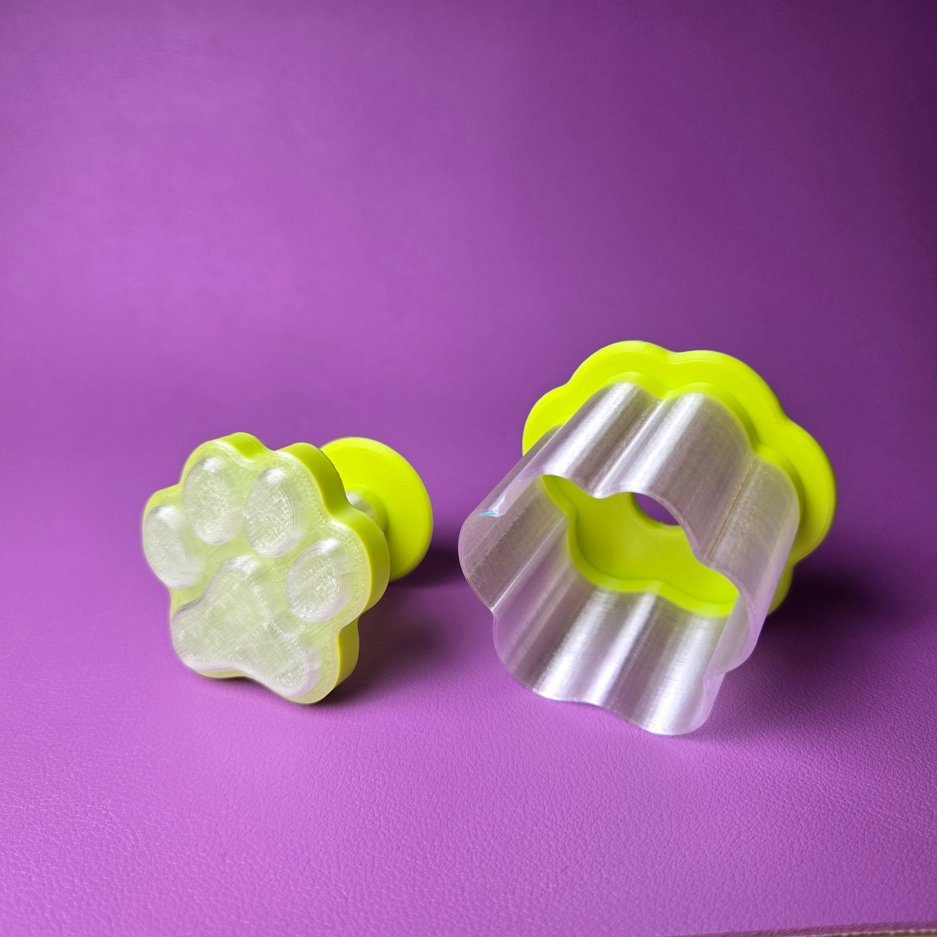 Cake Pop Cutter - Pawprint (Embossed)