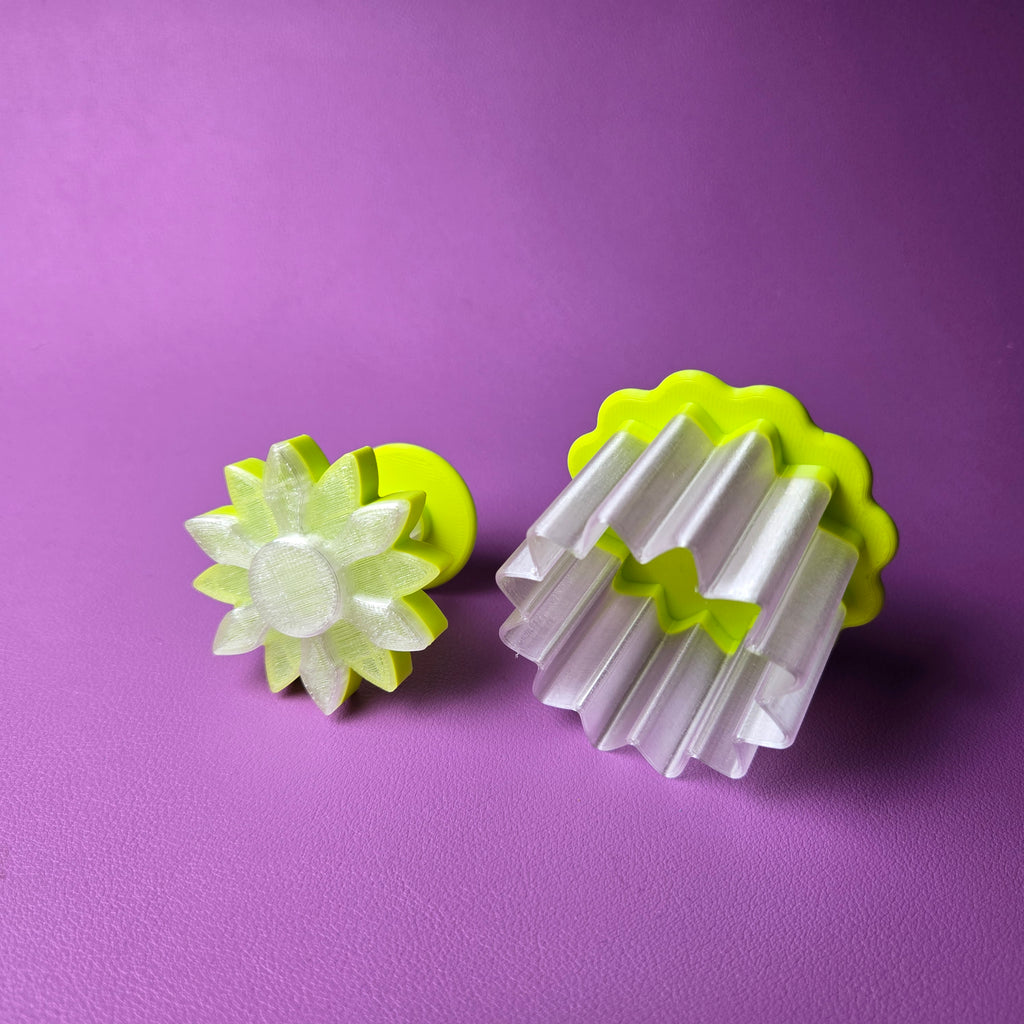Cake Pop Cutter - Sunflower (Embossed)