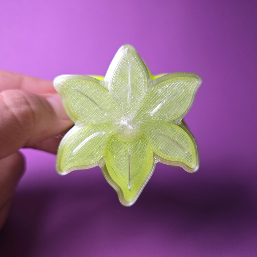 Cake Pop Cutter - Lily (Embossed)
