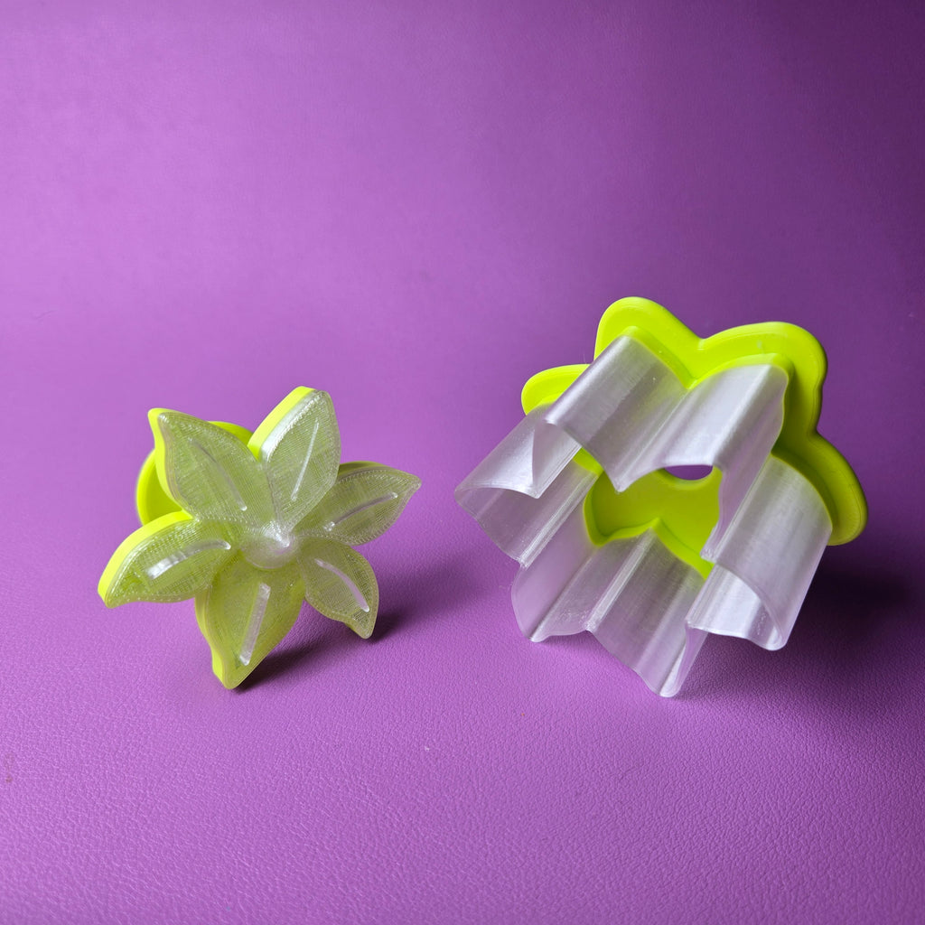 Cake Pop Cutter - Lily (Embossed)