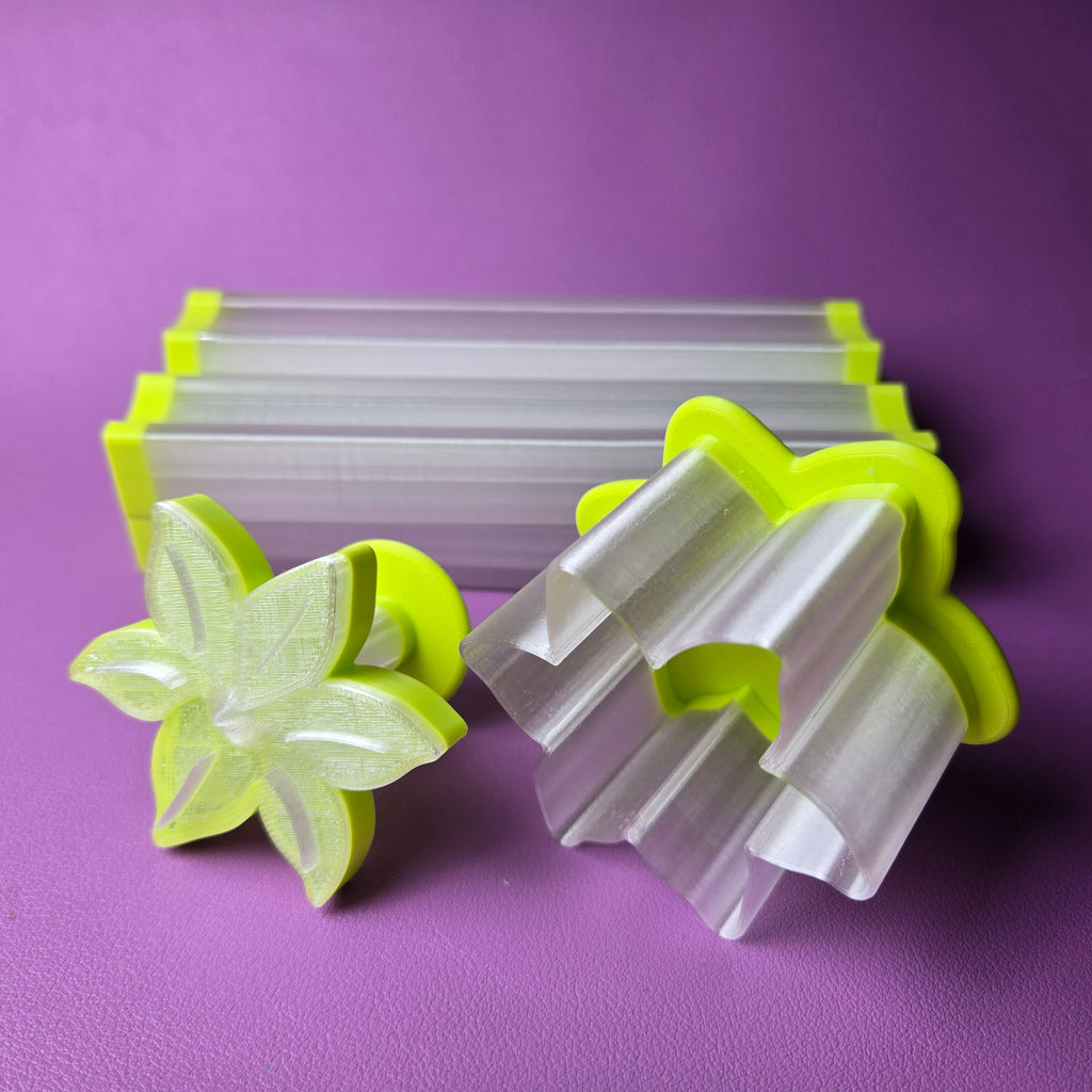 Cake Pop Cutter - Lily (Embossed)