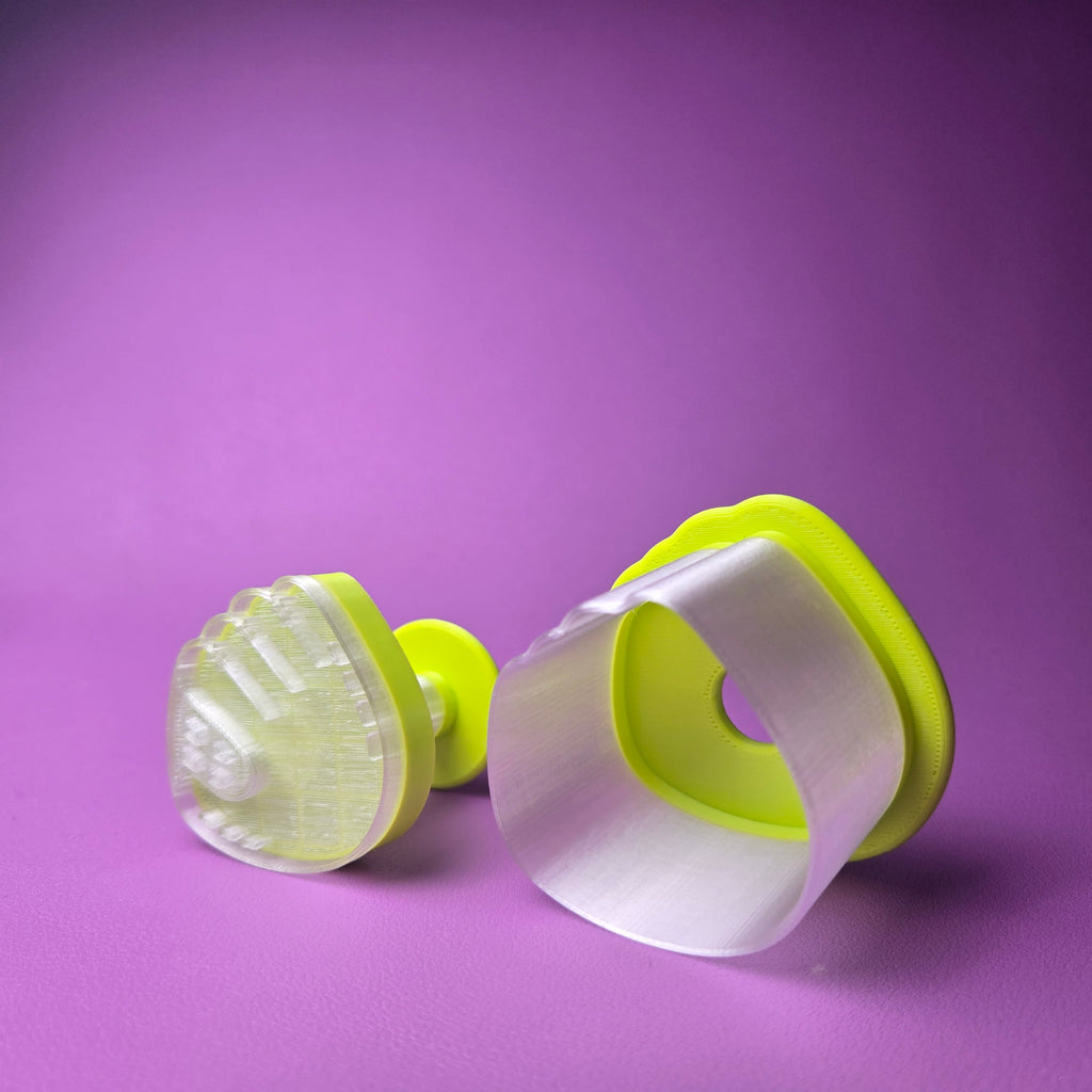 Cake Pop Cutter - Baseball Glove (Embossed)