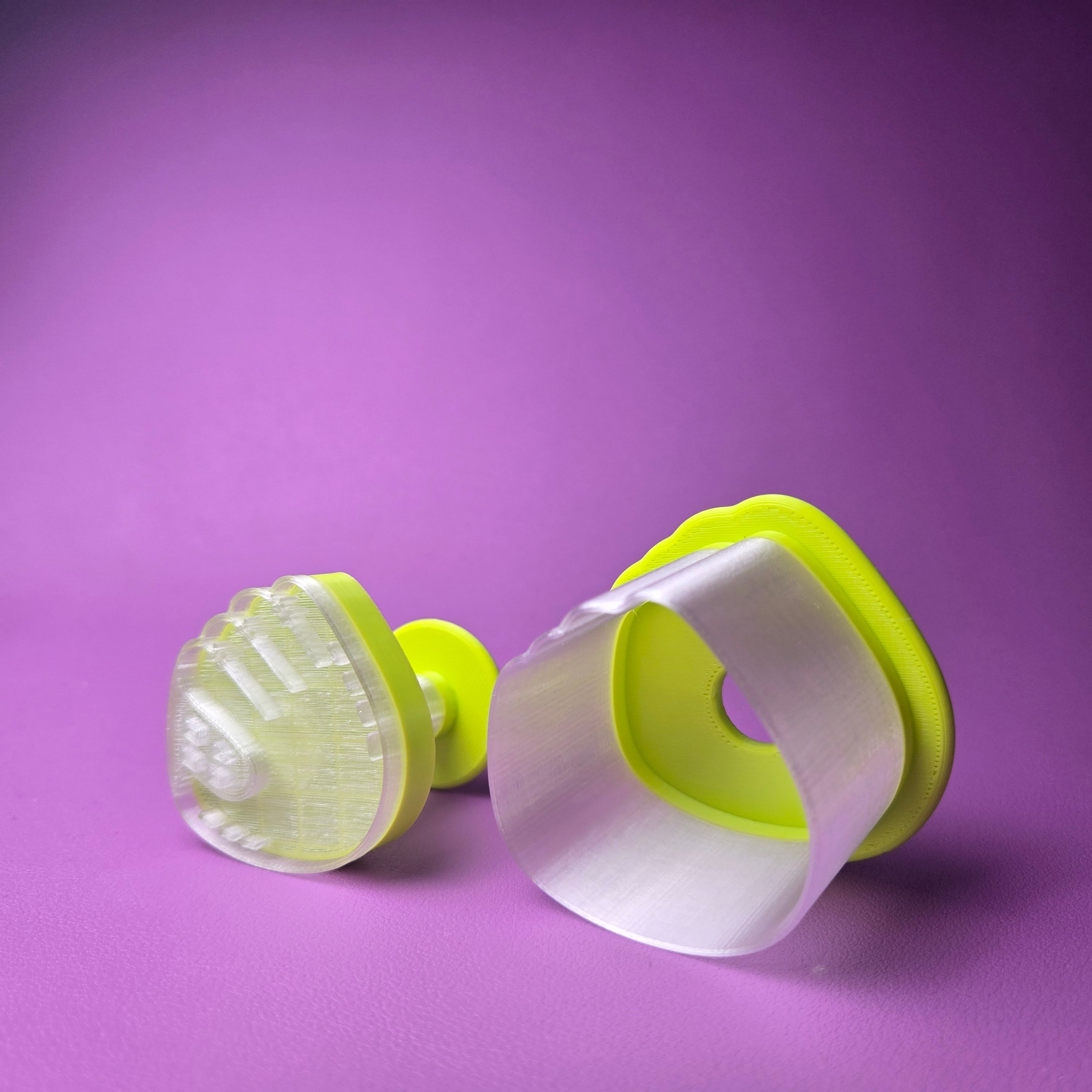 Cake Pop Cutter - Baseball Glove (Embossed)