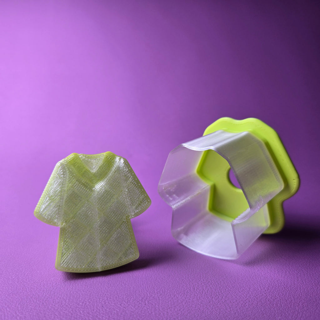 Cake Pop Cutter - Graduation Gown (Embossed)