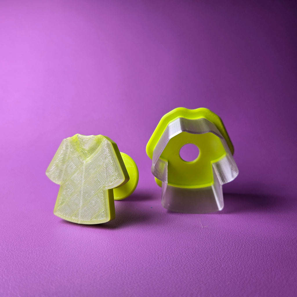 Cake Pop Cutter - Graduation Gown (Embossed)