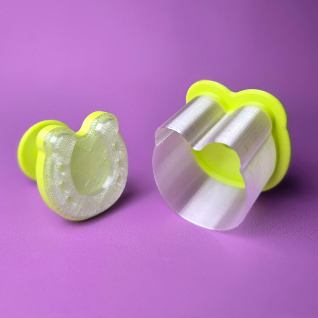 Cake Pop Cutter - Horseshoe Shape (Embossed)